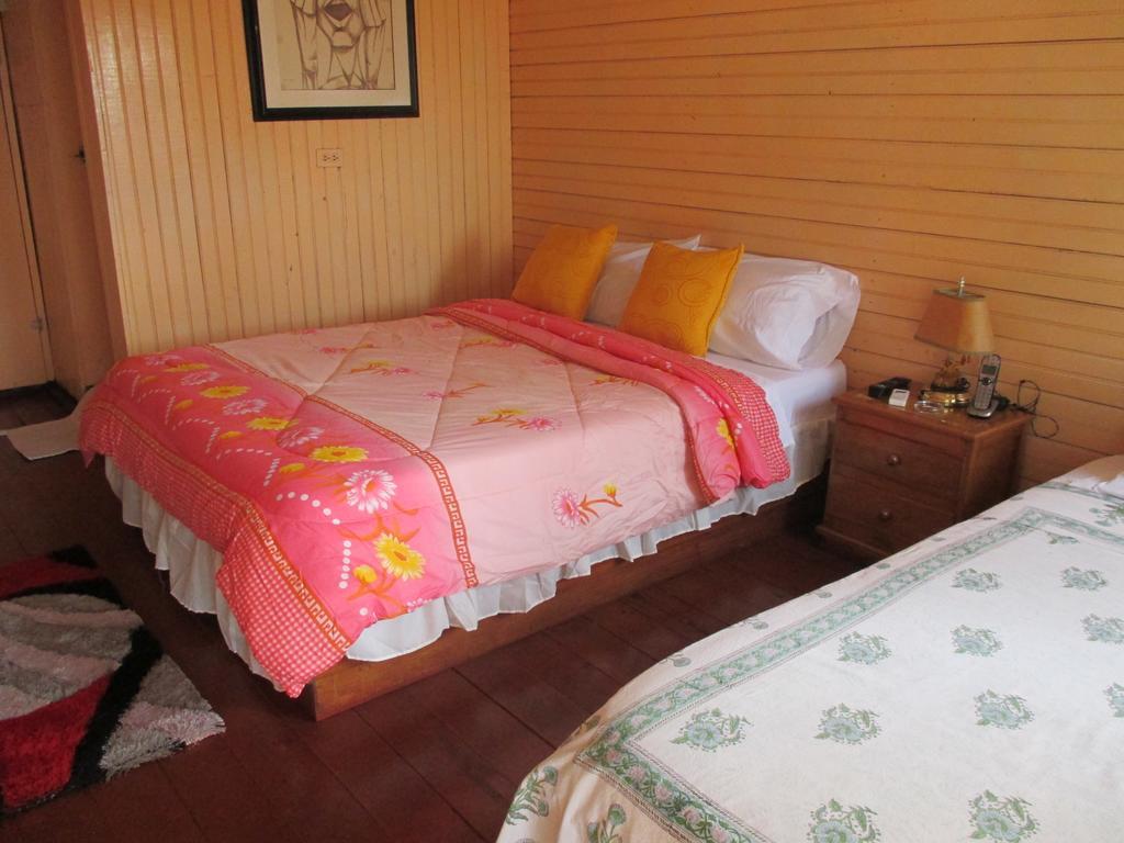 פרובידנסייה Hotel Flemming Tree מראה חיצוני תמונה