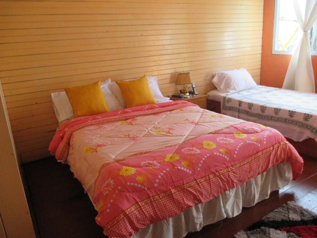 פרובידנסייה Hotel Flemming Tree מראה חיצוני תמונה